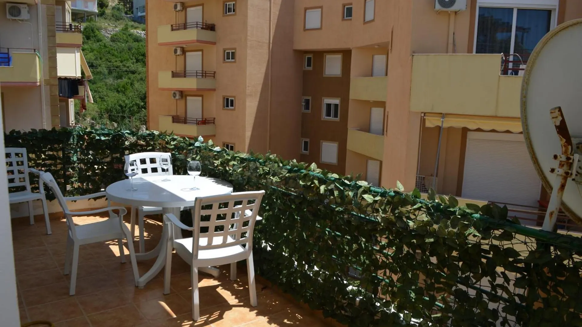 Red Apartment Saranda - 264 0*, Sarandë