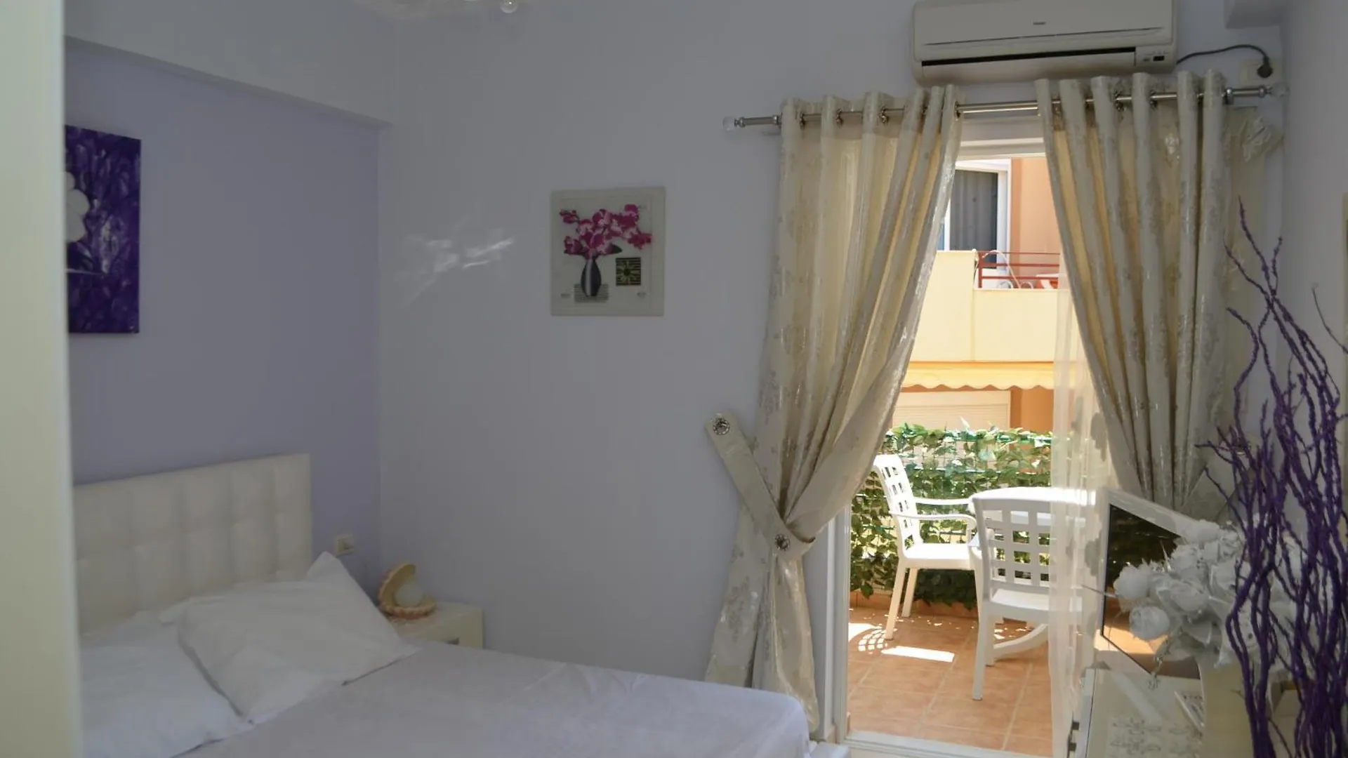 Red Apartment Saranda - 264 Sarandë